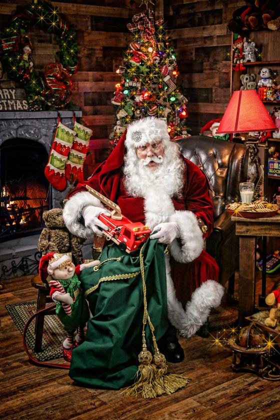 Santa Doug — Santa Doug at the North Pole, photo 6